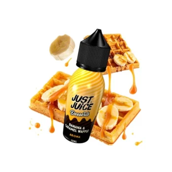 Οπτική απεικόνιση της συσκευασίας του Just Juice Banana And Caramel Waffle 60ml με φόντο βάφλες με κομμάτια μπανάνας καλυμένα με σιρόπι καραμέλας.