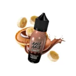 Οπτική απεικόνιση της συσκευασίας του Just Juice Chocolate and Banana Pancakes 60ml με φόντο pancakes και κομμάτια μπανάνας.