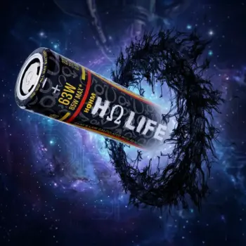 Εικόνα της Hohm LIFE⁴ στο διάστημα, να βγαίνει από μια μαύρη τρύπα.